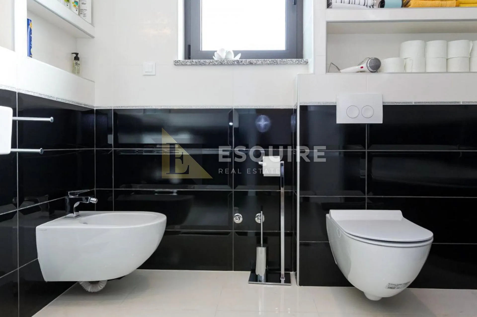 sukošan - kuća sa tri stana ukupne stambene površine - 345m2 - slika 38
