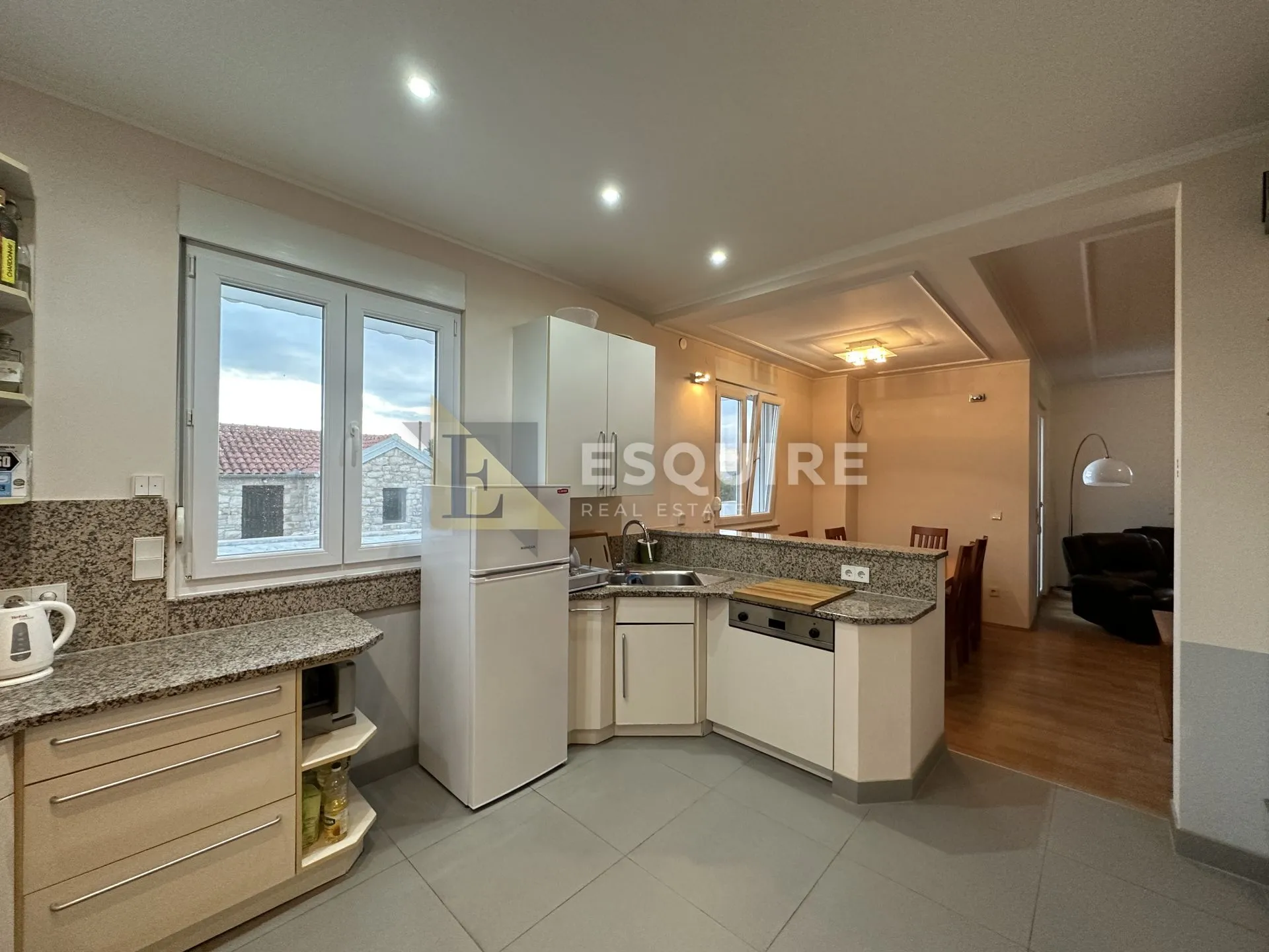 donja jagodnja - apartmanska kuća s bazenom - 540m2 - slika 14