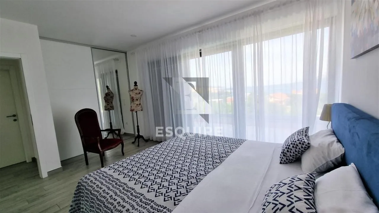 rovanjska - vila katnica s bazenom i velikim vrtom u blizini mora - 270m2 - slika 55