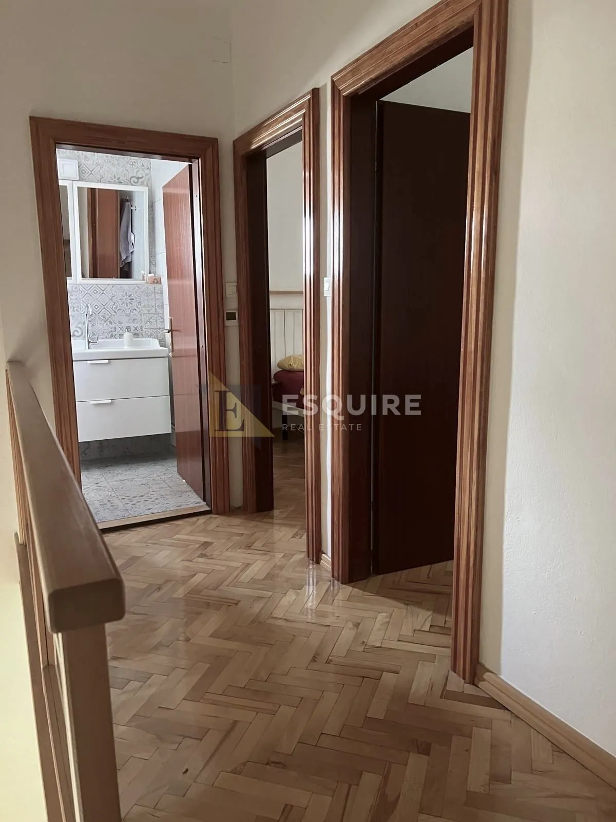 zadar - diklo - trosoban dvoetažni stan 100m od mora - 118m2 - slika 13