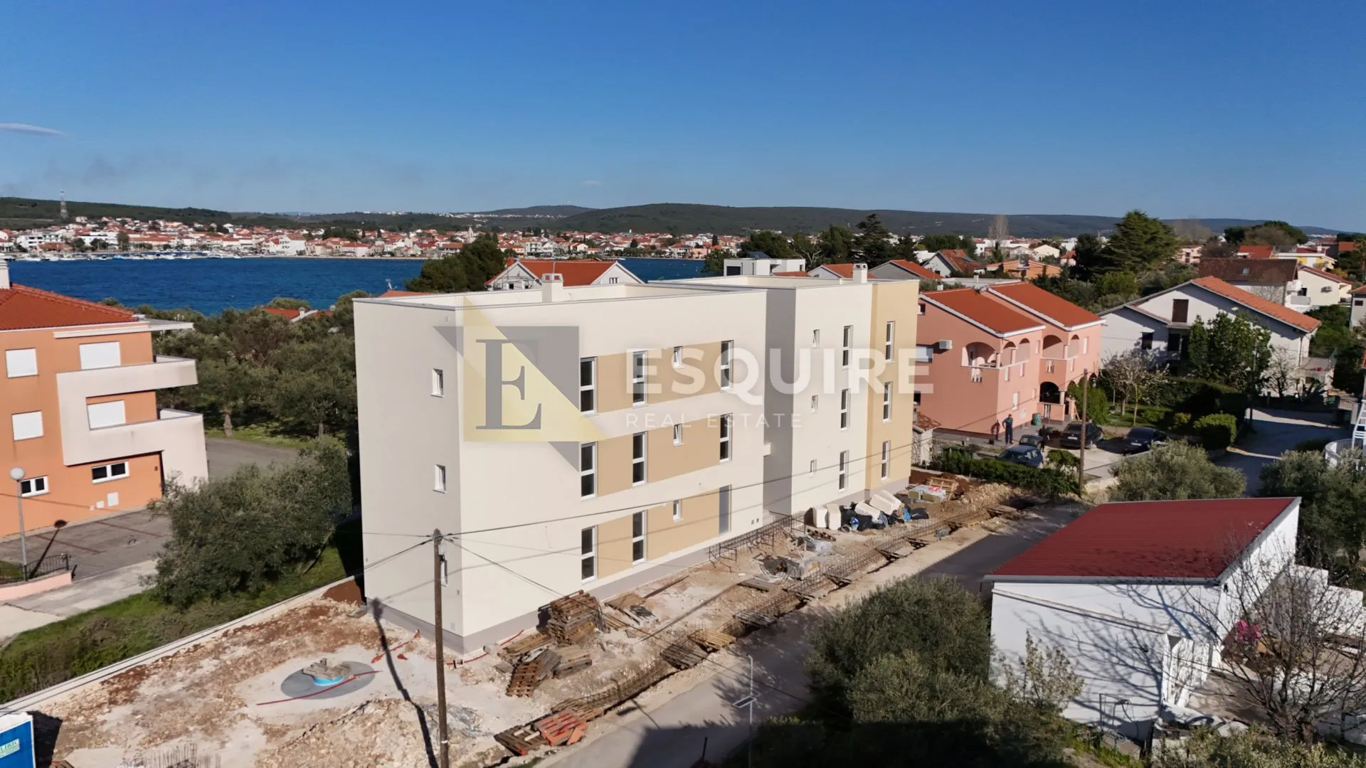 sukošan - trosoban stan u prizemlju s2 samo 60m od mora - 91m2 - slika 46