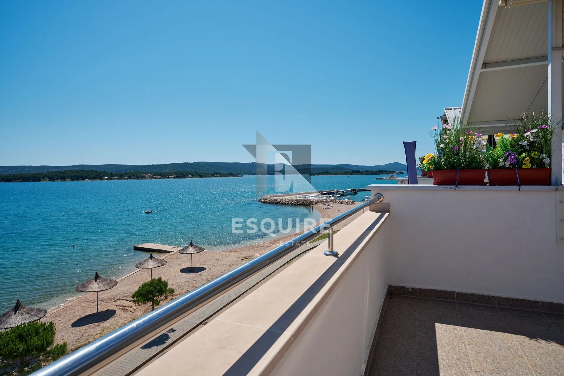 turanj - jednosoban apartman 1. red do mora - 45m2 - slika 1