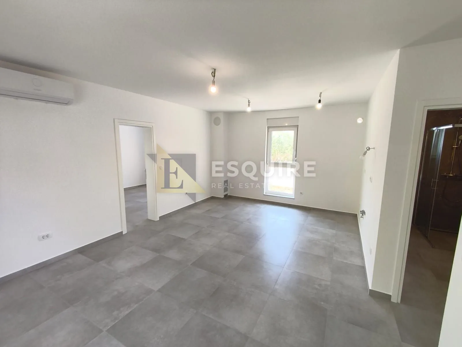 sukošan - trosoban stan u prizemlju s2 samo 60m od mora - 91m2 - slika 31