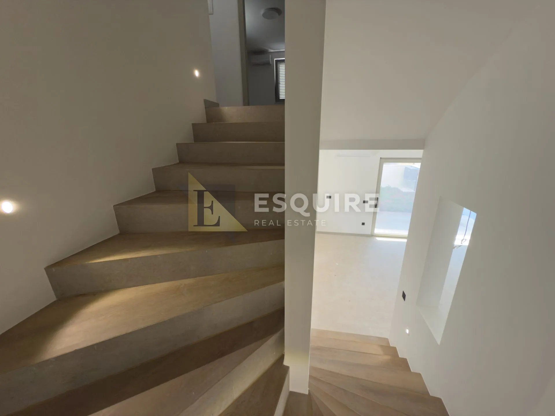 privlaka - predivna luksuzna duplex vila s bezenom!! - slika 14