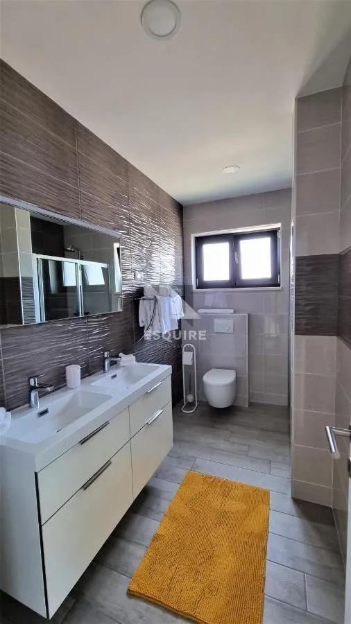 rovanjska - vila katnica s bazenom i velikim vrtom u blizini mora - 270m2 - slika 51