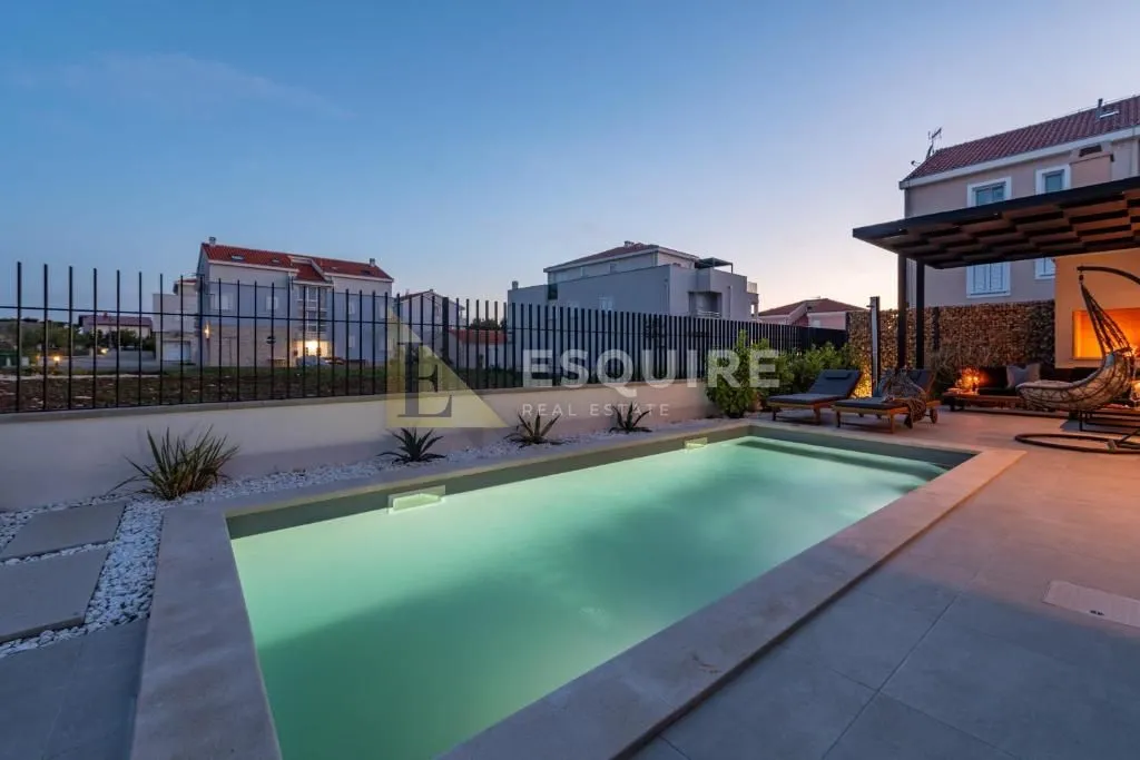 privlaka - duplex vila s bazenom 3. red od mora - 190m2 - slika 32