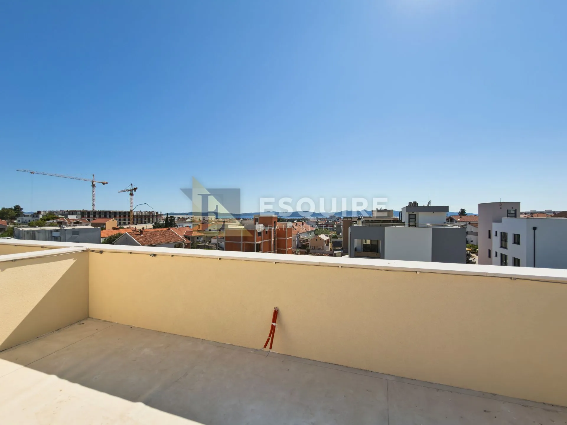 zadar - bili brig dvosoban penthouse s5 na 2. katu - 85m2 - slika 18