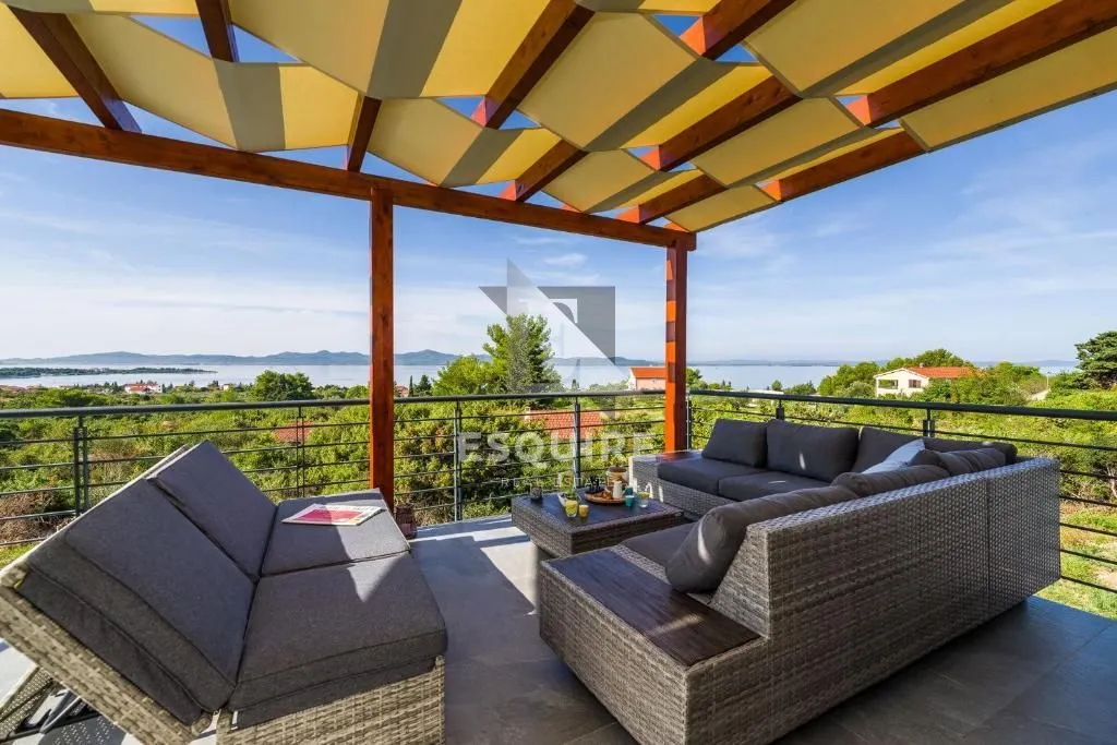 diklo - vila s bazenom i panoramskim pogledom na more i otoke - 200m2 - slika 28