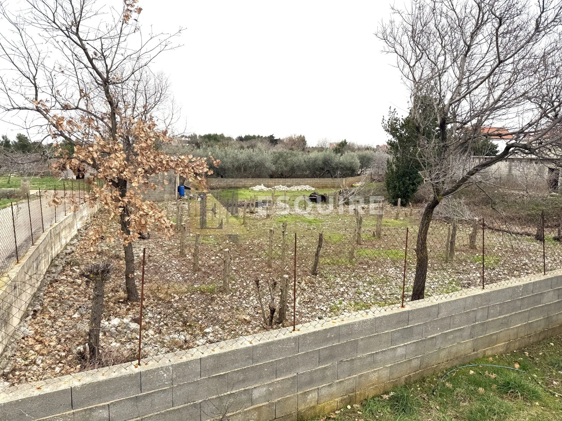 VRSI - Građevinsko zemljište - 788m2