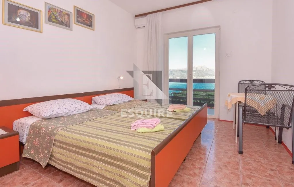 čiovo - slatine villa u prvom redu do mora - slika 9