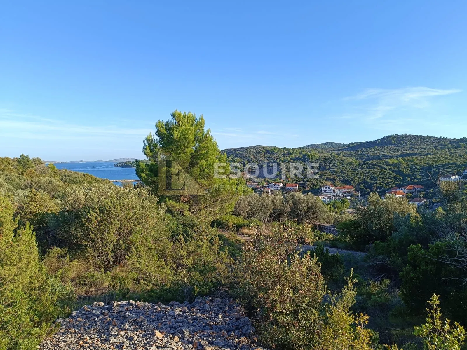 dugi otok - zaglav - građevinsko zemljište od 1360m2! - slika 2