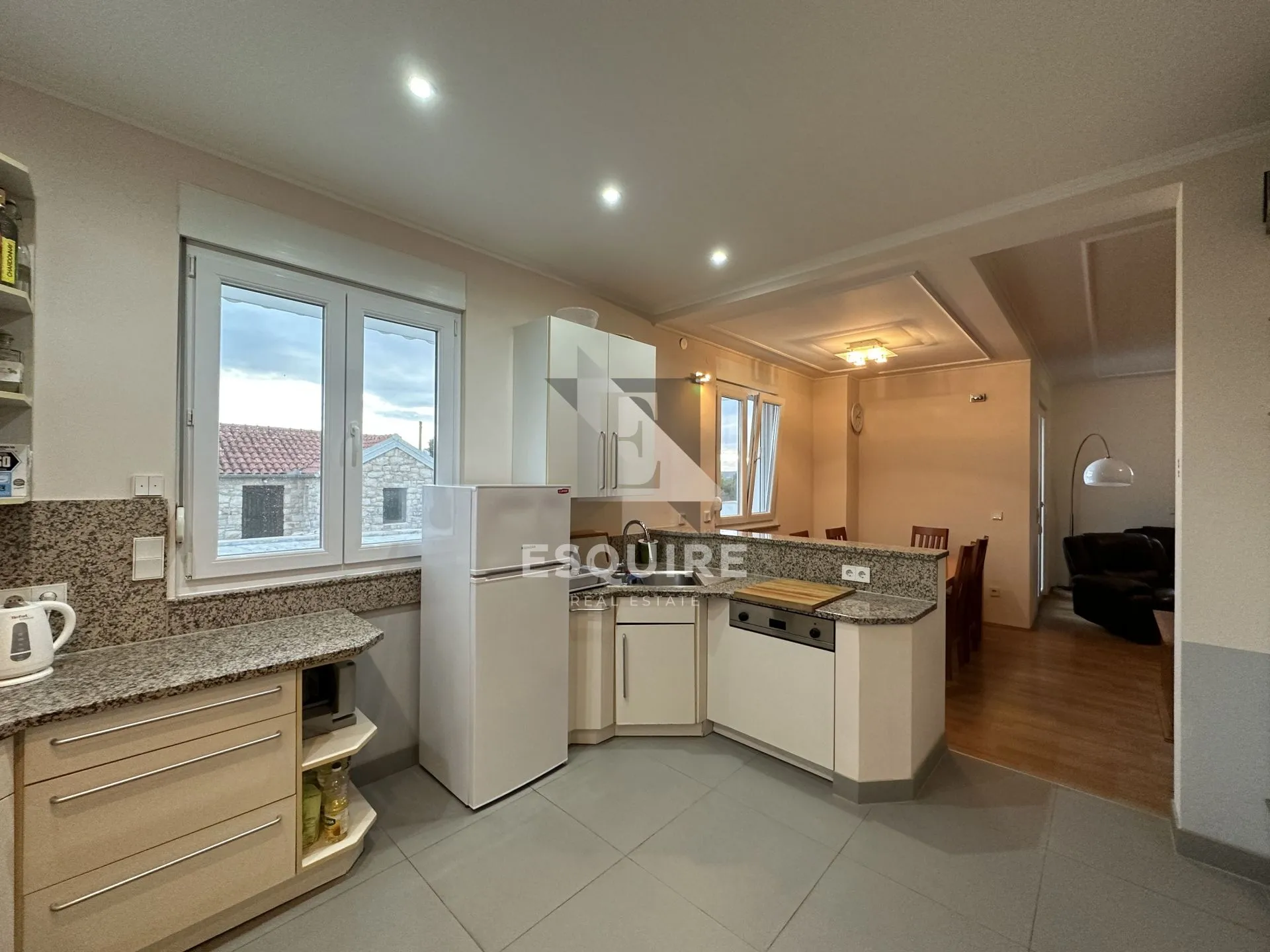 donja jagodnja - apartmanska kuća s bazenom - 540m2 - slika 14