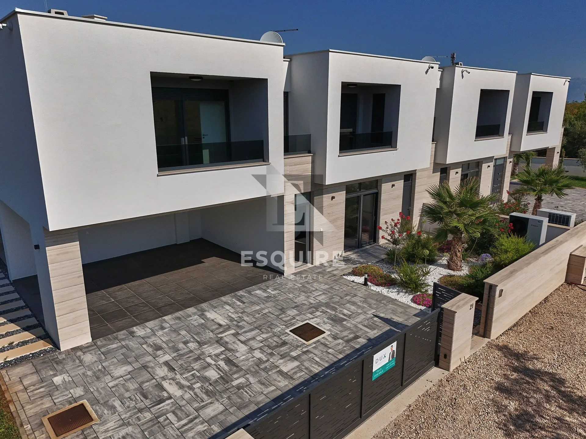 nin - zaton - moderna duplex vila s bazenom!! - slika 25