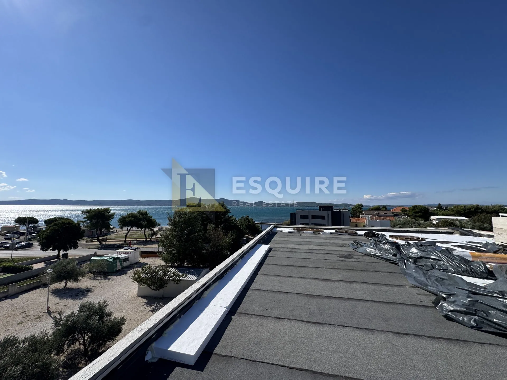 zadar - sukošan penthouse s201 prvi red do mora - 249m2 - slika 21