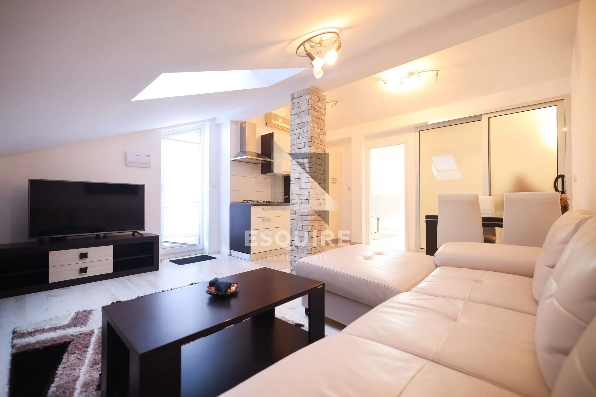 zaton - nin dvoetažni namješten apartman 135,37 m² - 250 m od mora! - slika 34