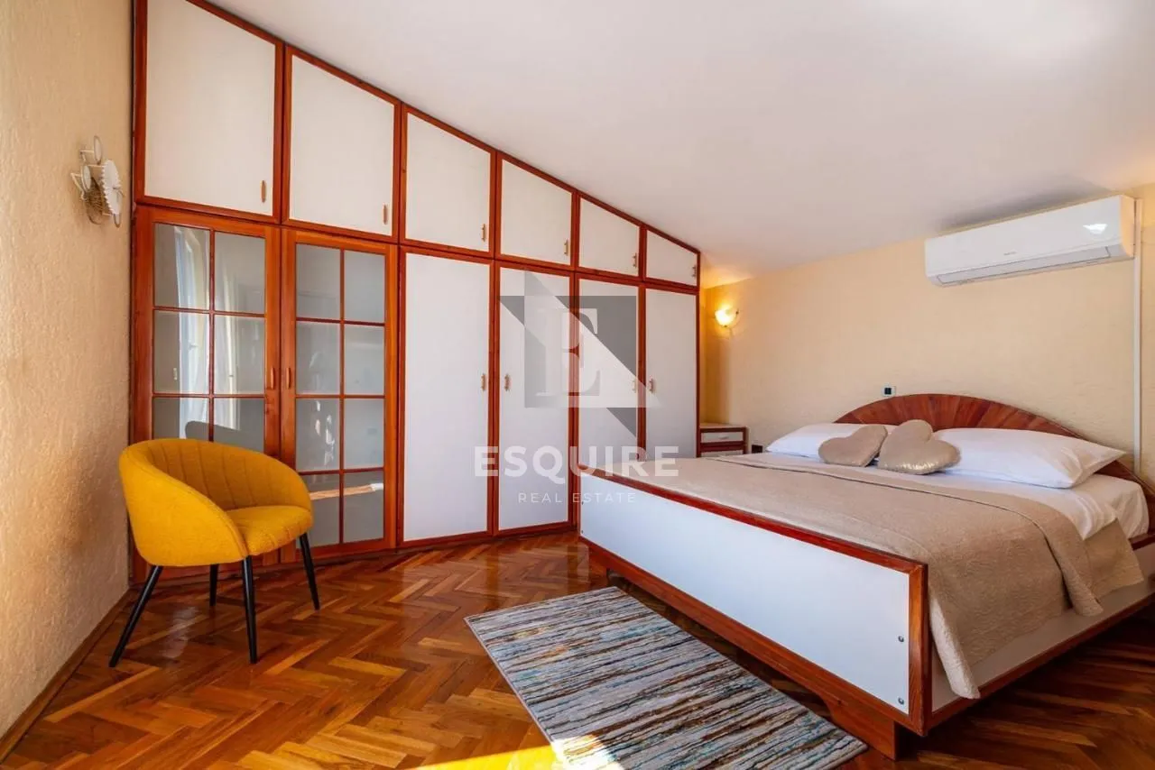zadar - kuća sa bazenom i pogledom na terenu od 1200m2 - slika 41