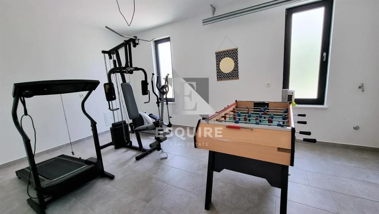 rovanjska - vila katnica s bazenom i velikim vrtom u blizini mora - 270m2 - slika 15