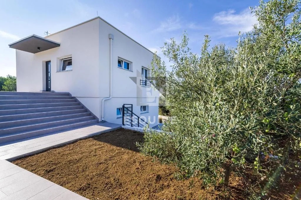 diklo - vila s bazenom i panoramskim pogledom na more i otoke - 200m2 - slika 31