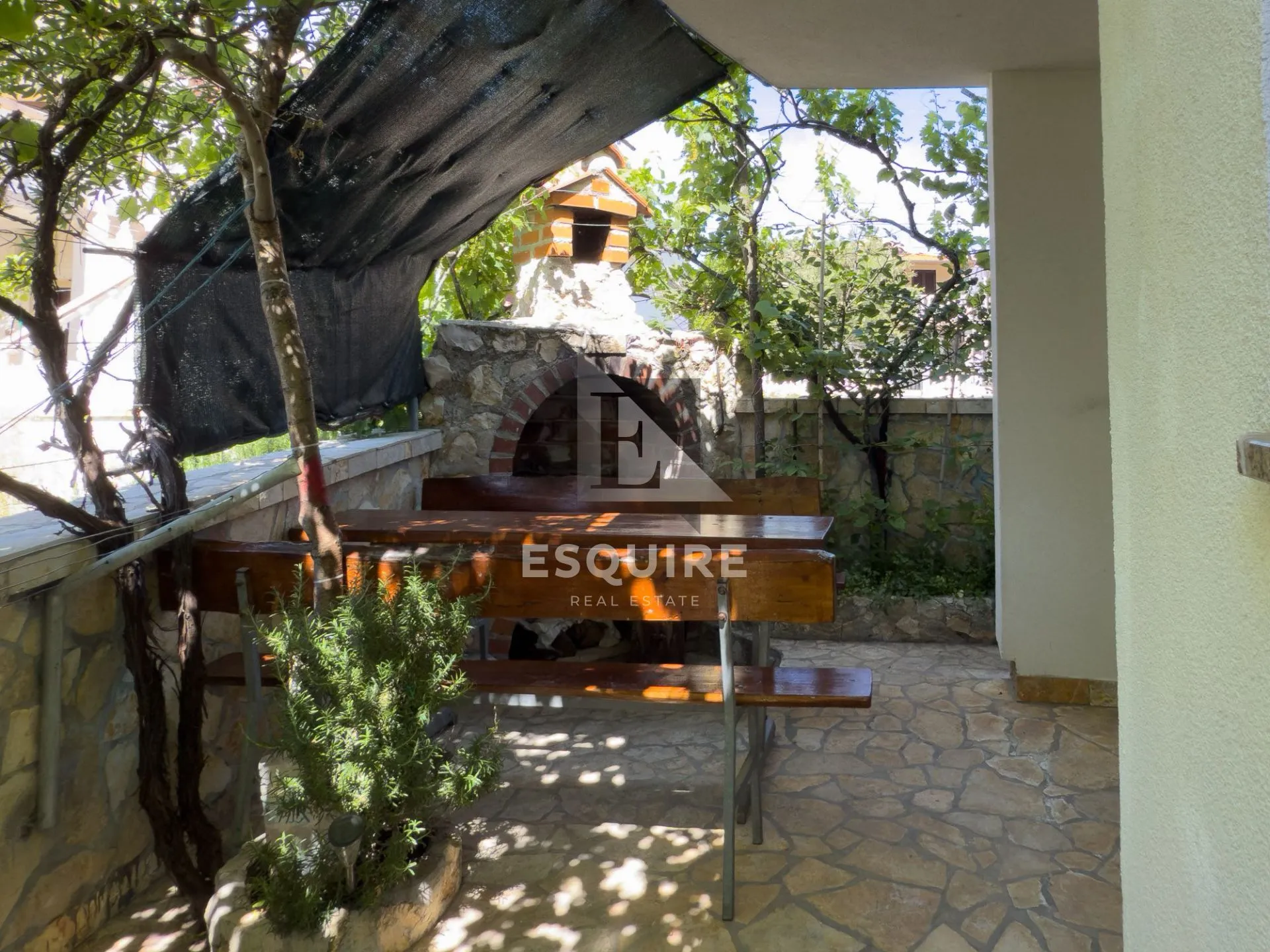 vrsi - samostojeća katnica sa dvije stambene jedinice - 250m2 - slika 15
