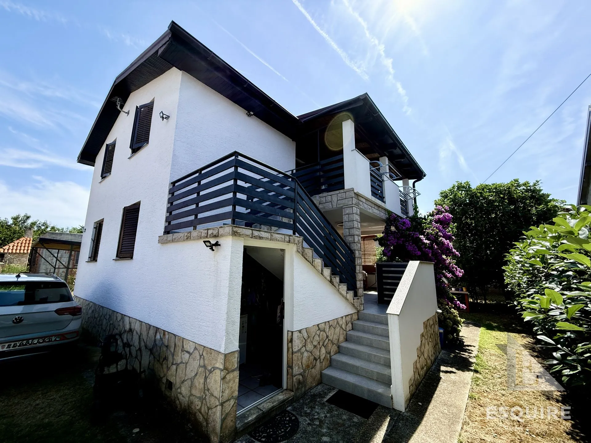 privlaka – škrapavac, namještena kuća s tri stana, 500 m od mora - slika 3