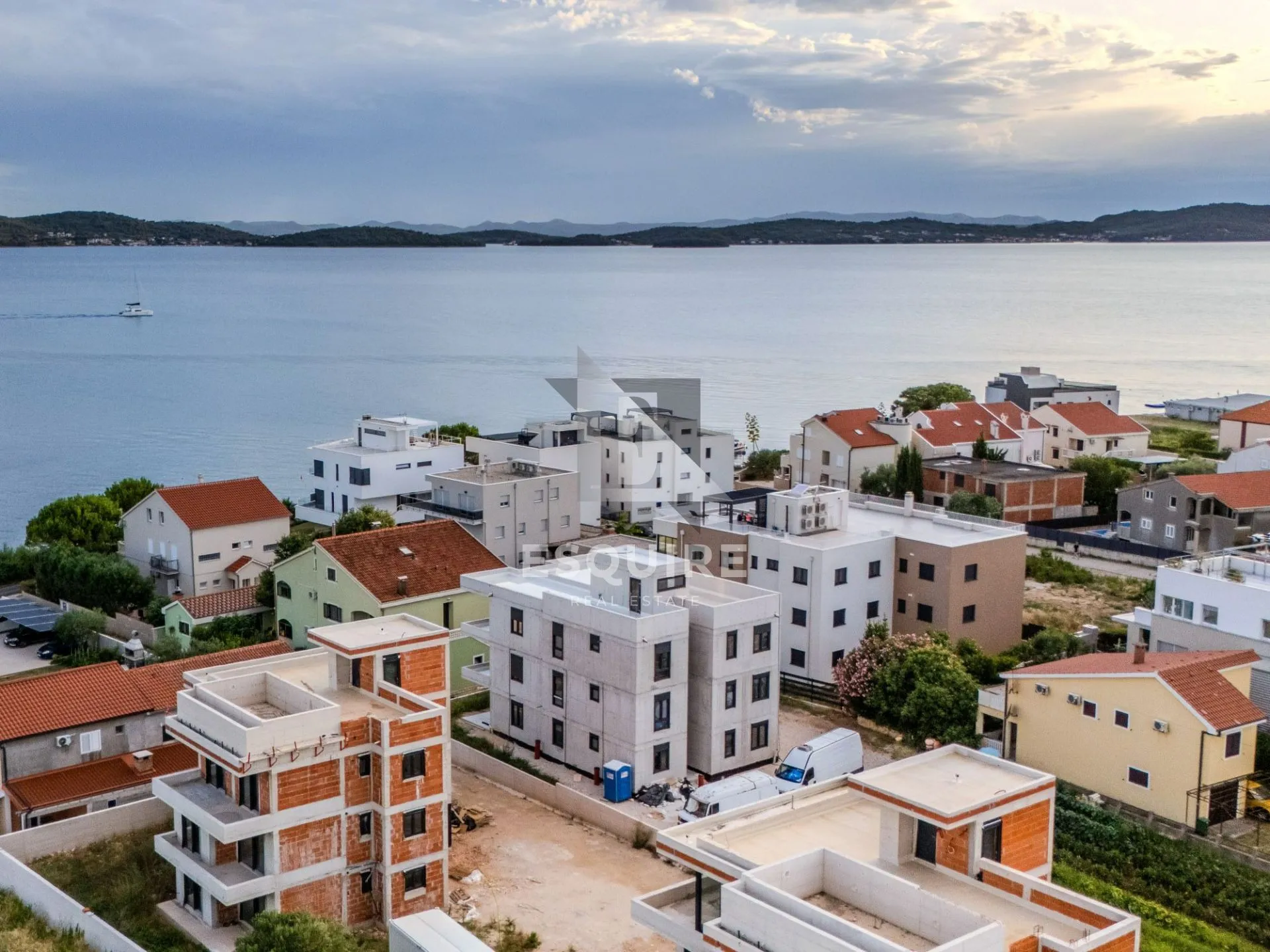 zadar - sukošan trosoban stan s01 u prizemlju s vrtom, 60 m od mora!! - slika 11