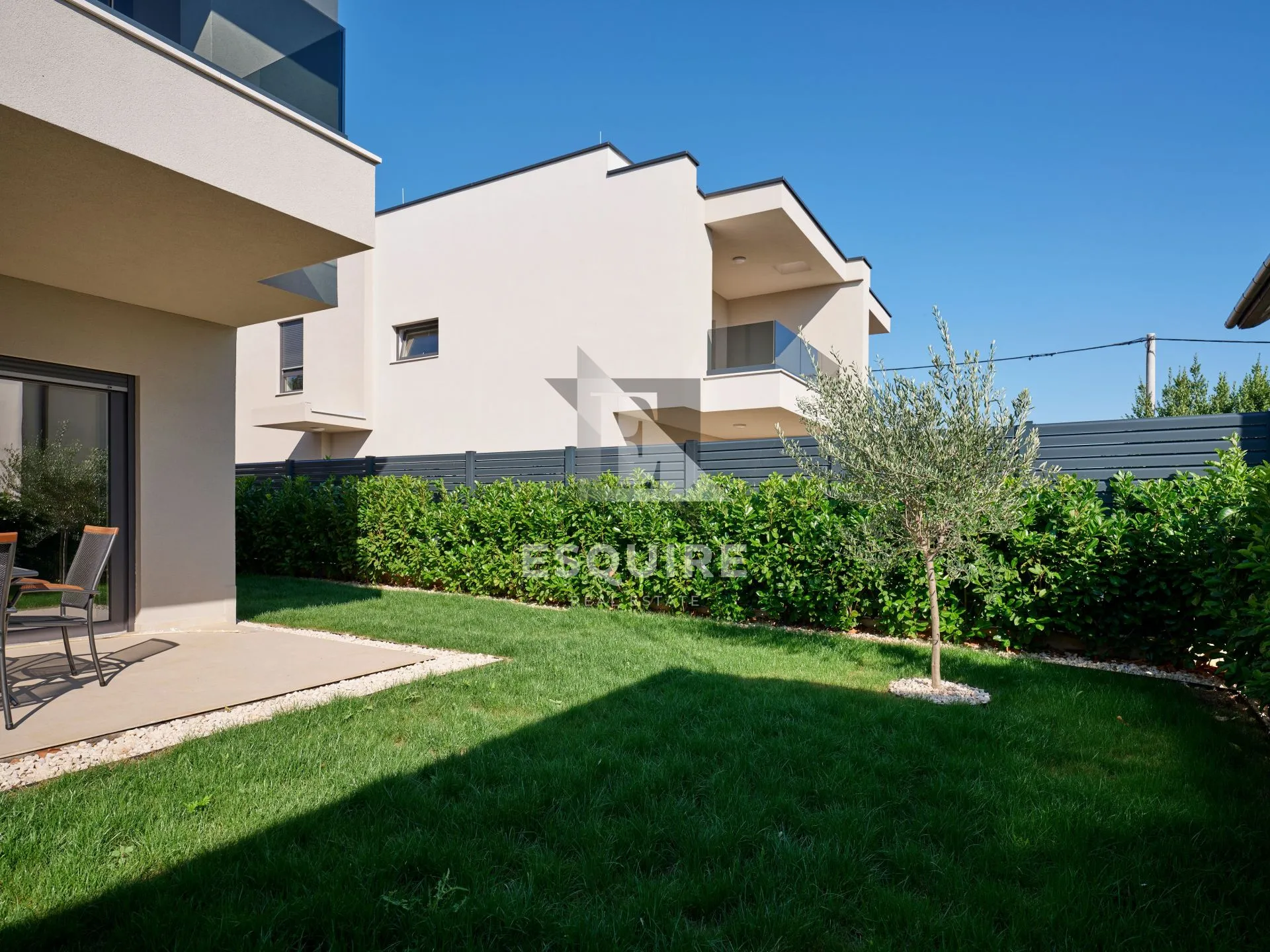 kožino - dvosoban apartman s2 s vrtom, potpuno opremljeno i namješteno - 87m2 - slika 12