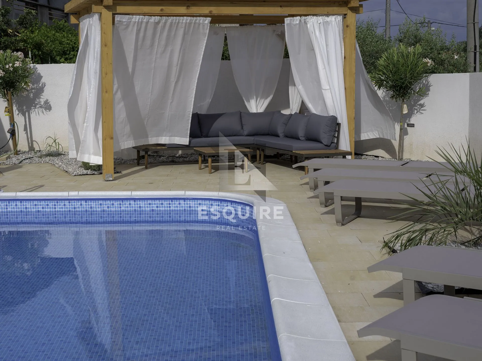 zadar - posedarje impozantna villa sa bazenom - 280m2 - slika 34