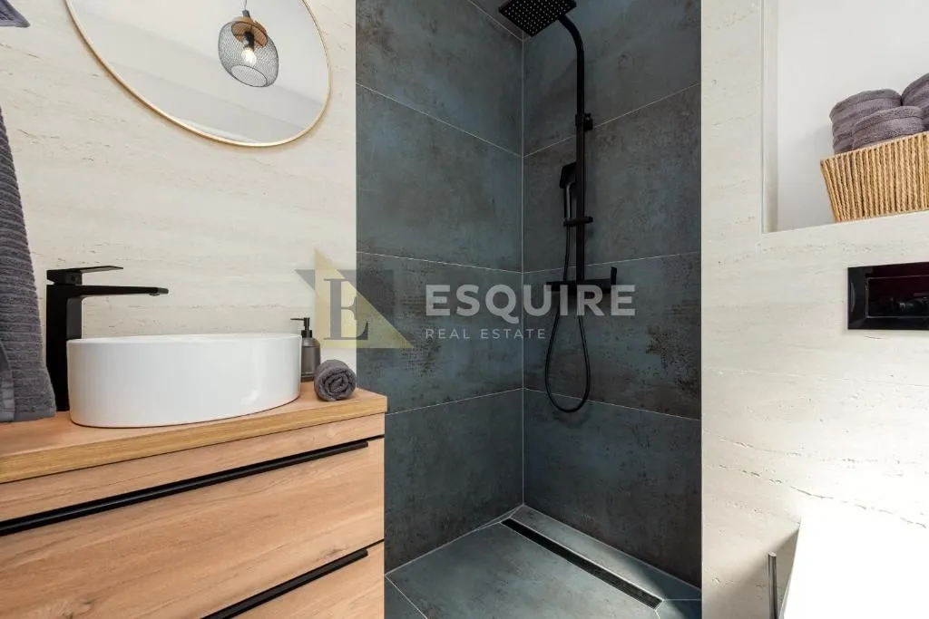 privlaka - duplex vila s bazenom 3. red od mora - 190m2 - slika 16