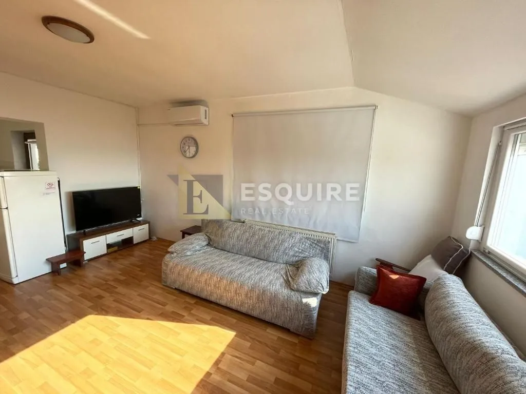 ljubač - samostojeća kuća s velikom okućnicom 1. red do mora - 702m2 - slika 6