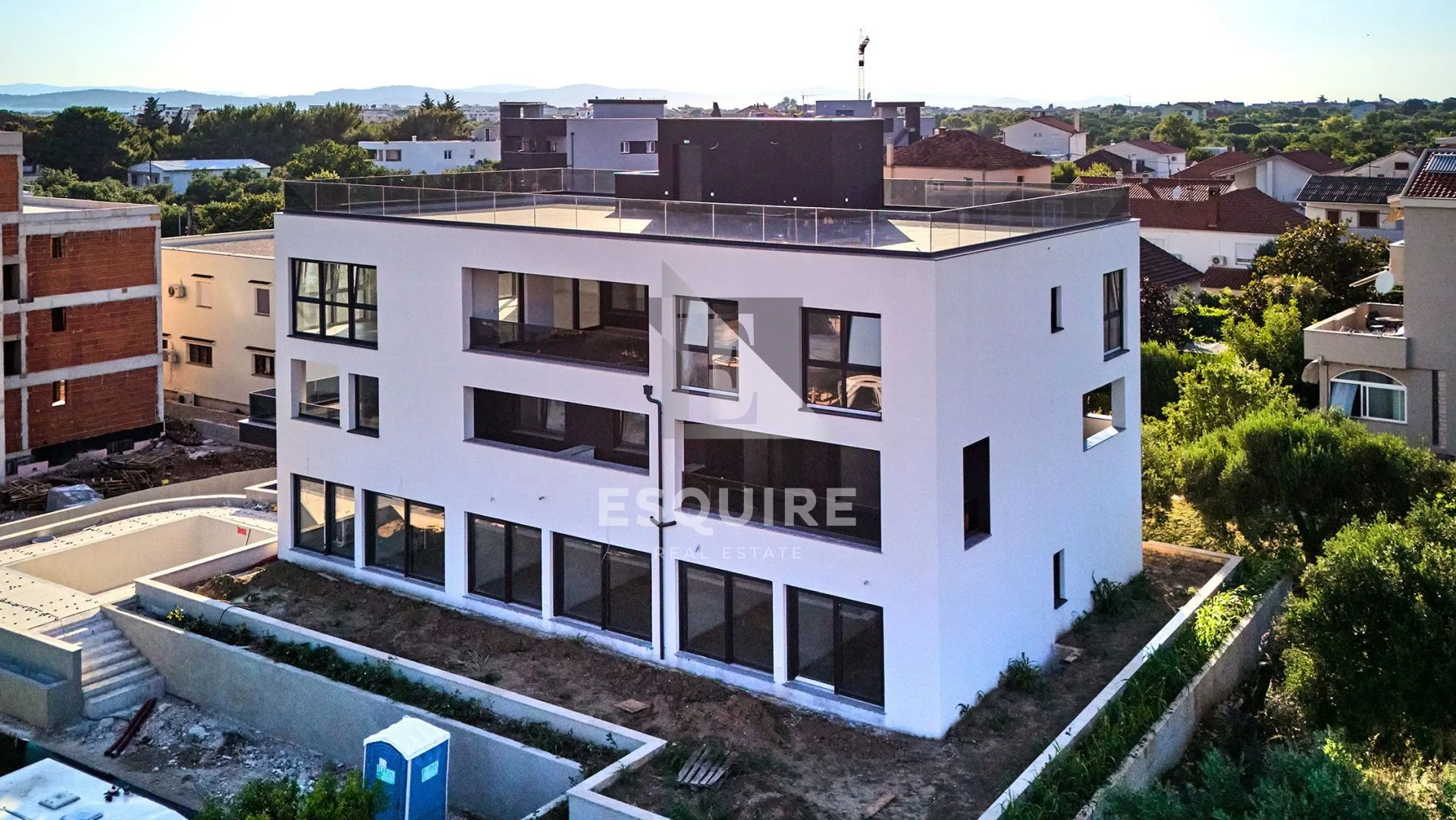 zadar - sukošan penthouse s201 prvi red do mora - 249m2 - slika 2