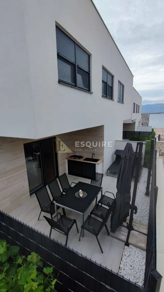 vir - dvojna kuća 90m od mora, novogradnja - 118m2 - slika 17