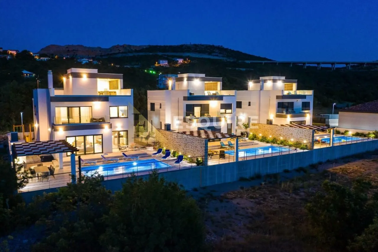 rovanjska - vila katnica s bazenom i velikim vrtom u blizini mora - 270m2 - slika 22