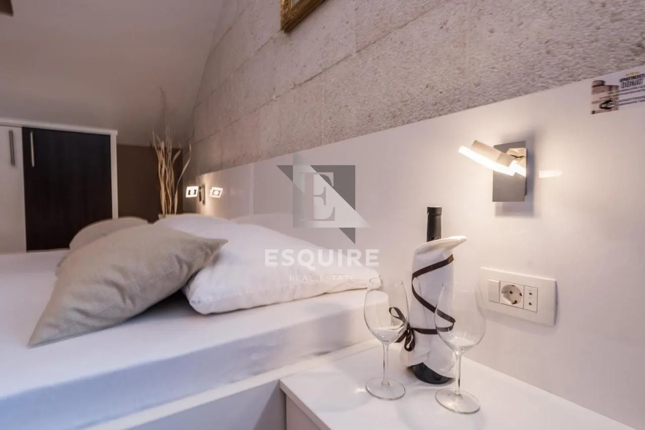 zadar - zgrada u centru stare jezgre grada sa 6 apartmana i 2 poslovna prostora - slika 18