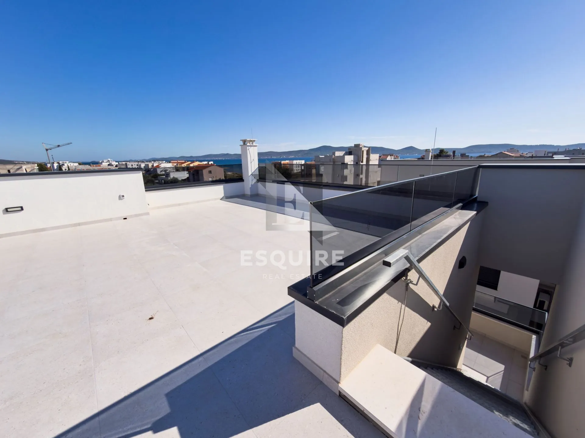 sukošan - dvosoban penthouse s5, izlaz iz stana na krovnu terasu - 92m2! - slika 8
