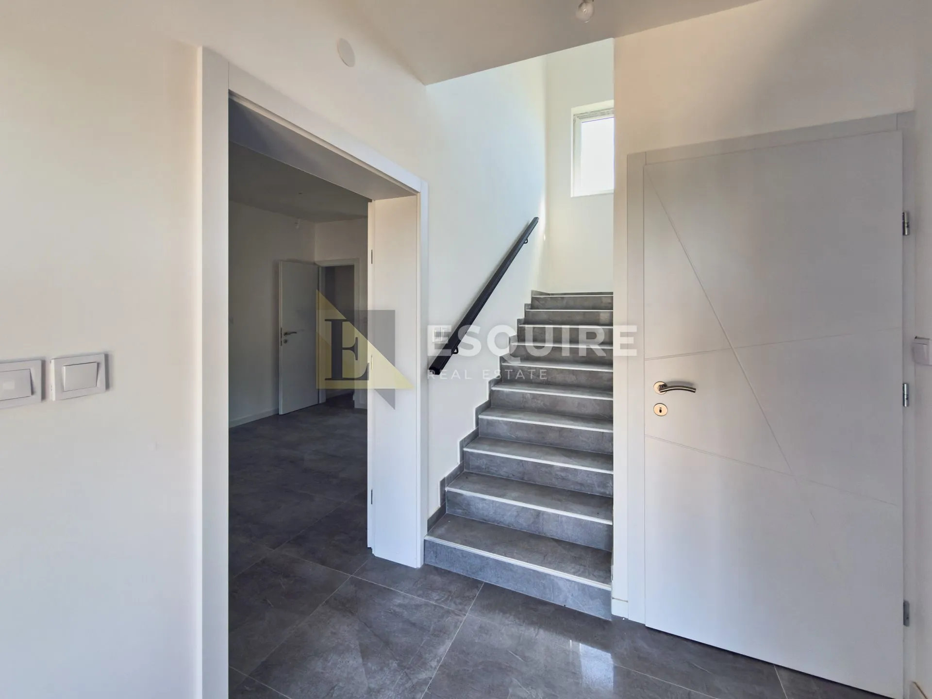 murvica - dvojna kuća, 5 soba, garaža - 241m2 - slika 11