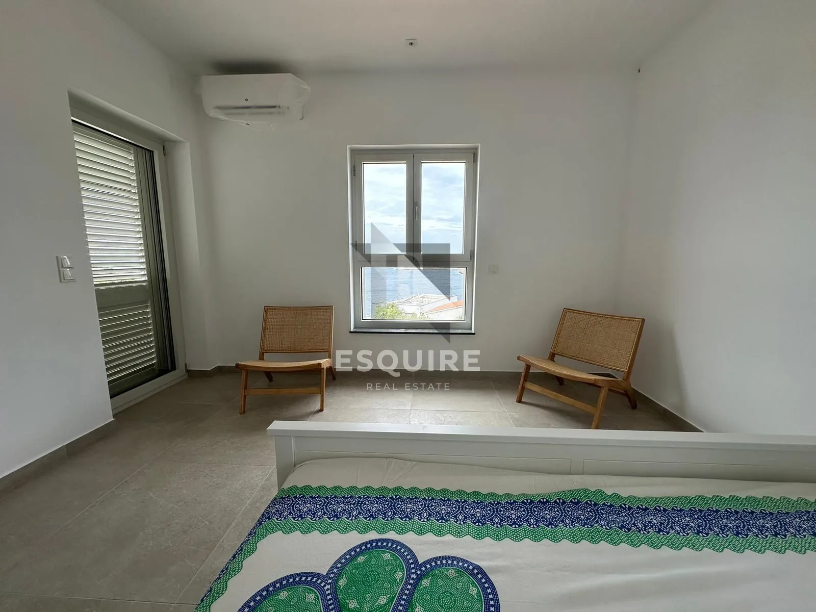 rogoznica - novoizgrađena villa s bazenom i predivni pogledom - slika 19