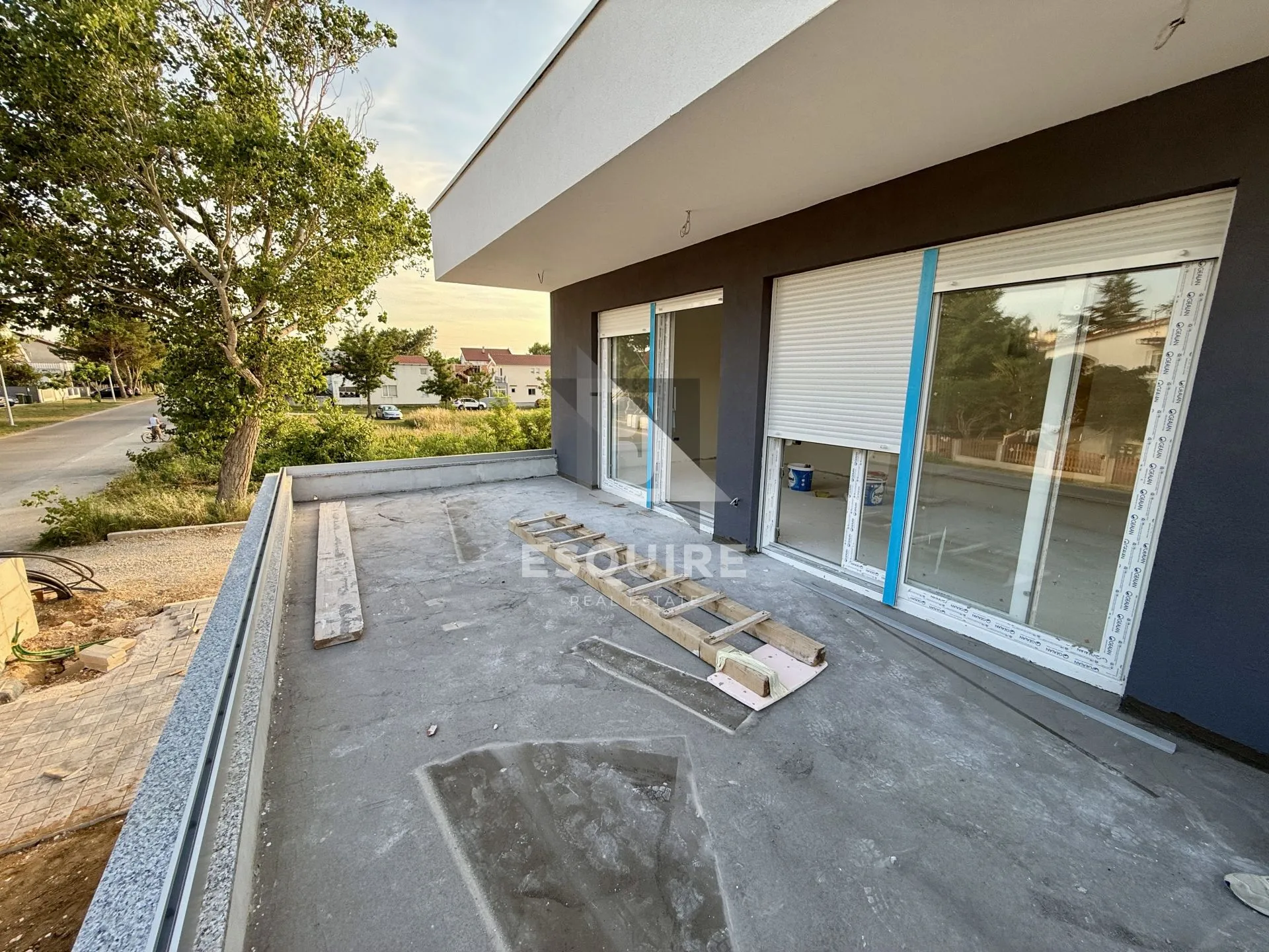 privlaka – sabunike | moderan trosoban penthouse na 1. katu s prostranom terasom! - slika 2
