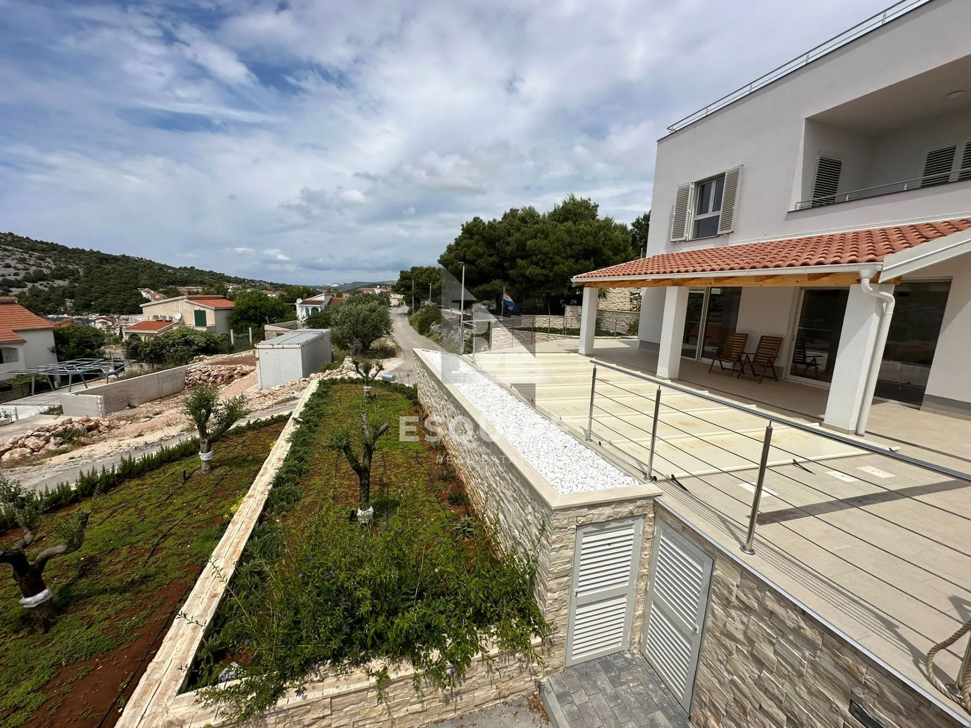 rogoznica - novoizgrađena villa s bazenom i predivni pogledom - slika 25