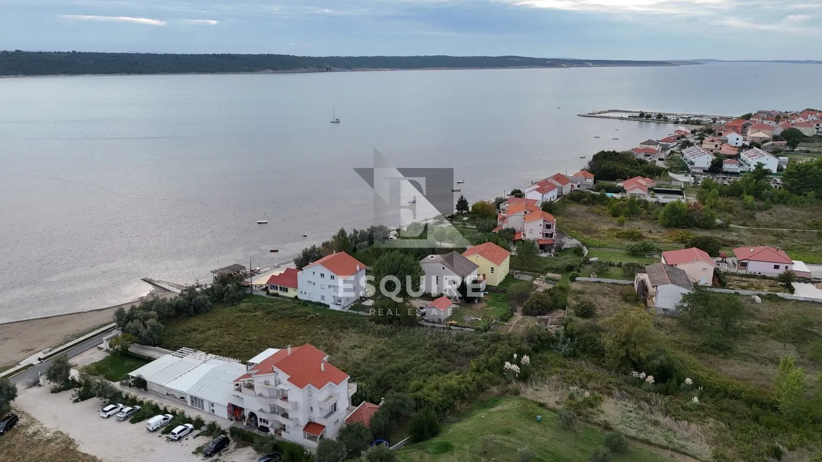 ljubač - atraktivno zemljište 1. red do mora - 1500m2 - slika 5