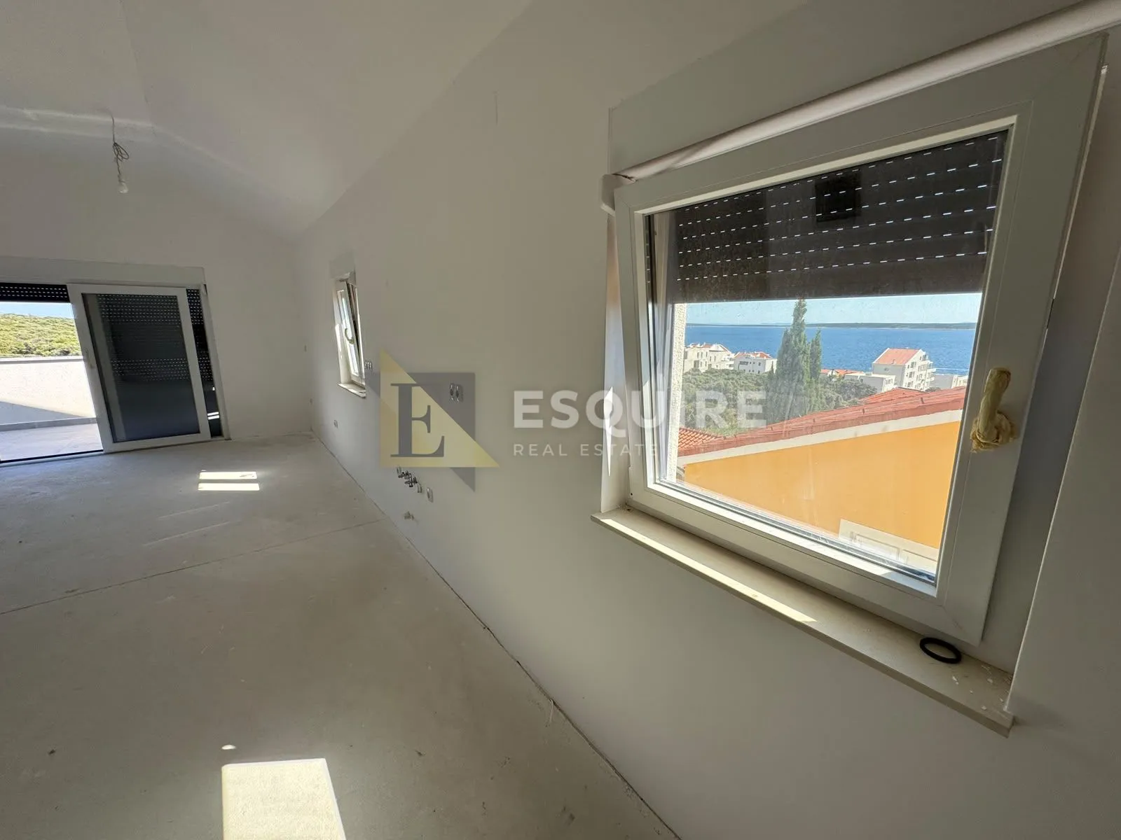 pag - mandre trosoban apartman s bazenom - 110m2 - slika 7