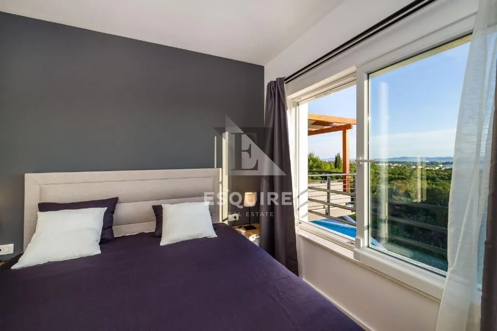 diklo - vila s bazenom i panoramskim pogledom na more i otoke - 200m2 - slika 41