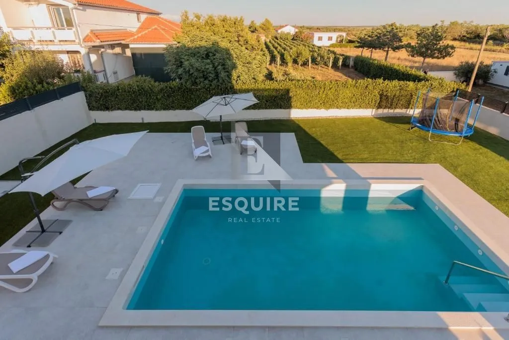 vrsi - moderna vila od 170 m2 s bazenom!! - slika 6