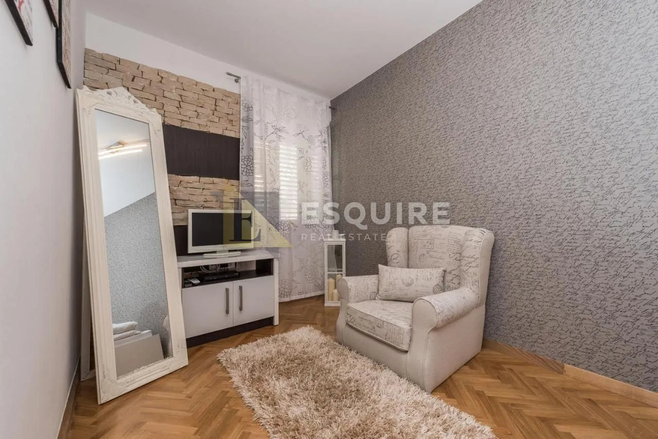 zadar - zgrada u centru stare jezgre grada sa 6 apartmana i 2 poslovna prostora - slika 33