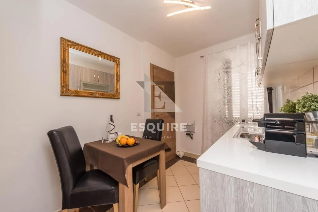 zadar - zgrada u centru stare jezgre grada sa 6 apartmana i 2 poslovna prostora - slika 35