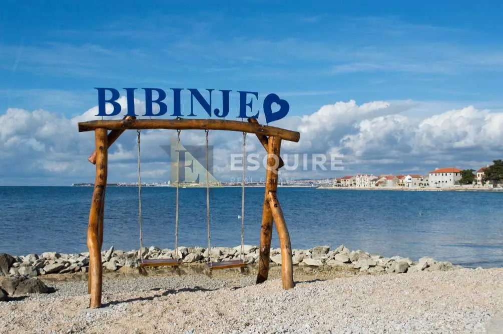 zadar - bibinje ekskluzivan stan u prizemlju s bazenom prvi red uz more - slika 17