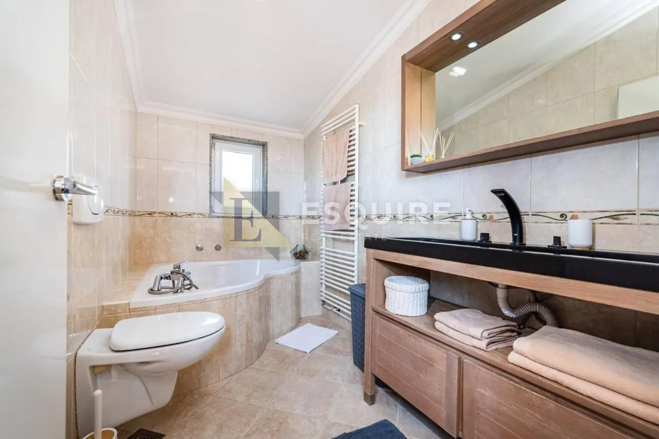 zadar - kuća sa bazenom i pogledom na terenu od 1200m2 - slika 32