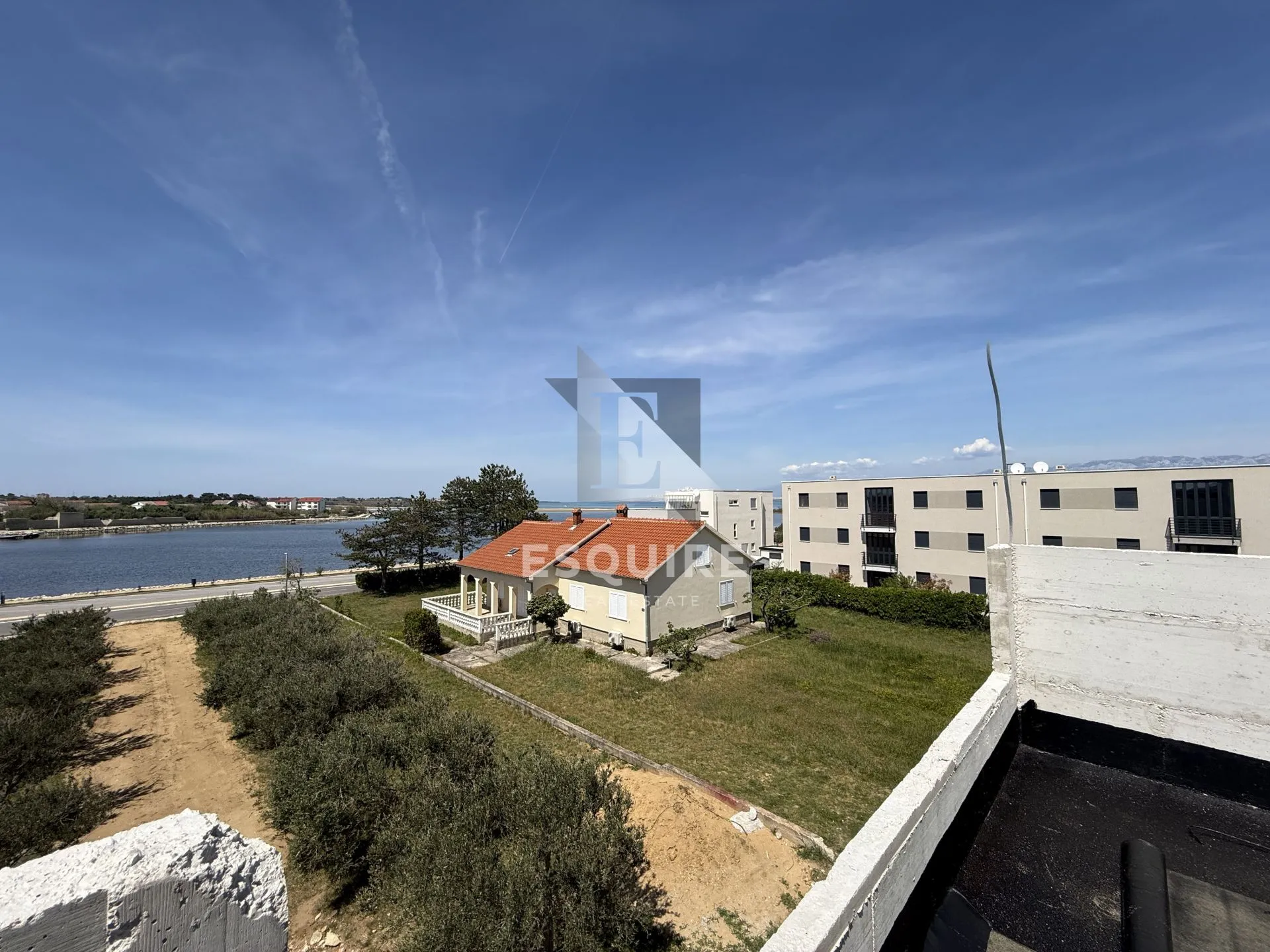 nin - moderna duplex kuća s bazenom samo 60 m od mora!!! - slika 9