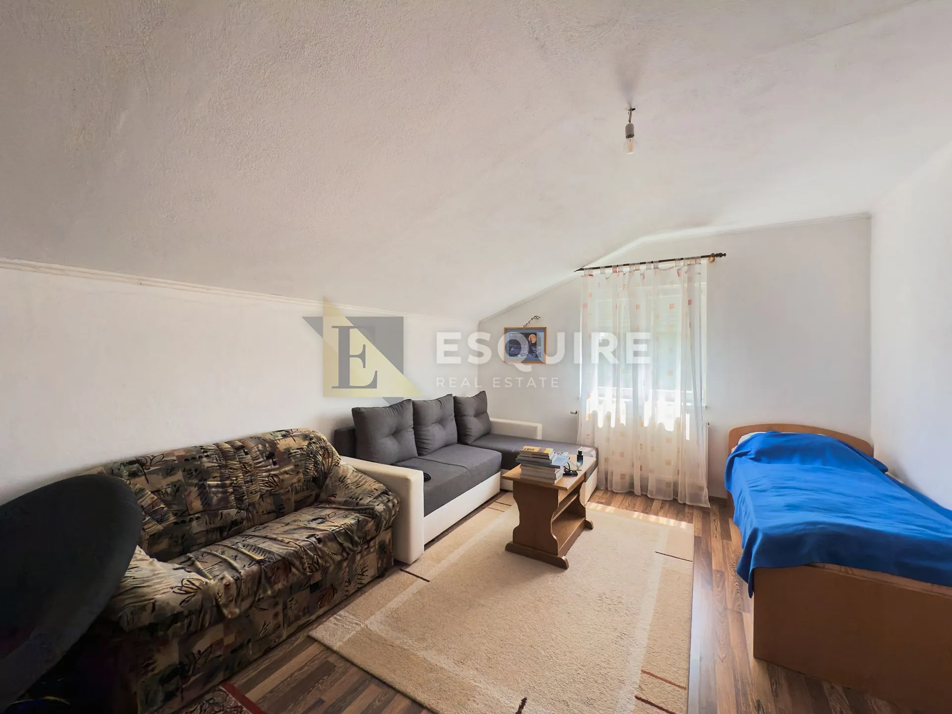 zemunik donji - samostojeća katnica s velikim dvorištem - 260m2 - slika 12