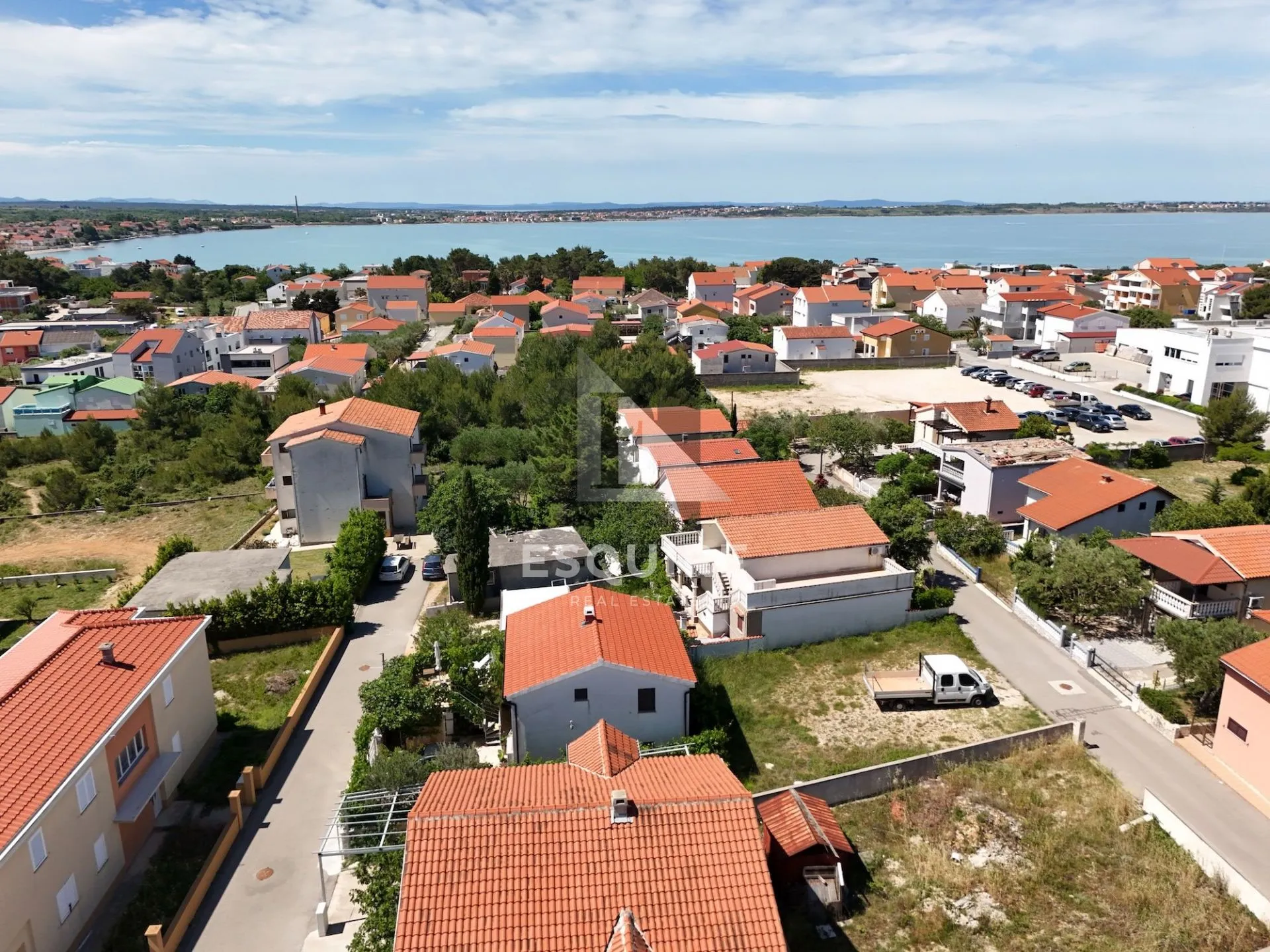 vrsi - samostojeća katnica sa dvije stambene jedinice - 250m2 - slika 37