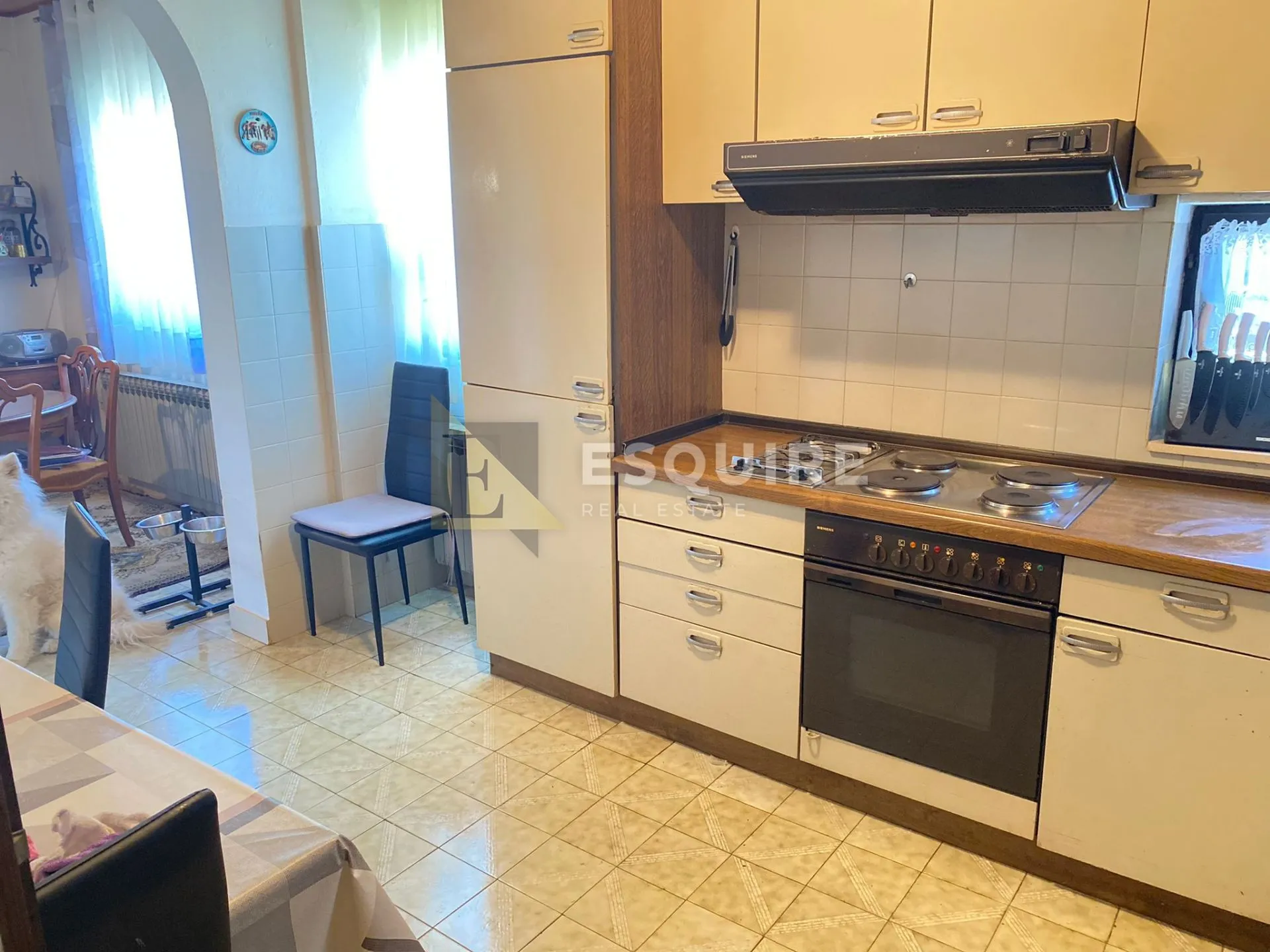 brač - sutivan - kuća sa dvije stambene jedinice i bazenom - 425m2 - slika 25
